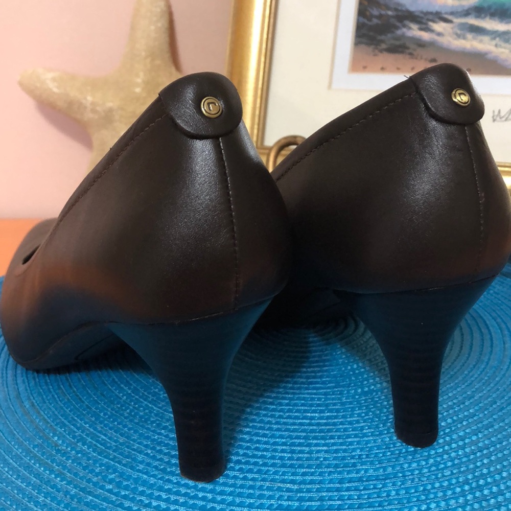 Rockport Brown leather heels. 2 inch Sz 6 LIKE NEW - Picture 4 of 5